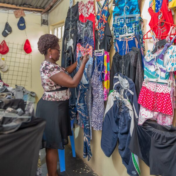 DSC_2383 (1) DSC_2383 (1)